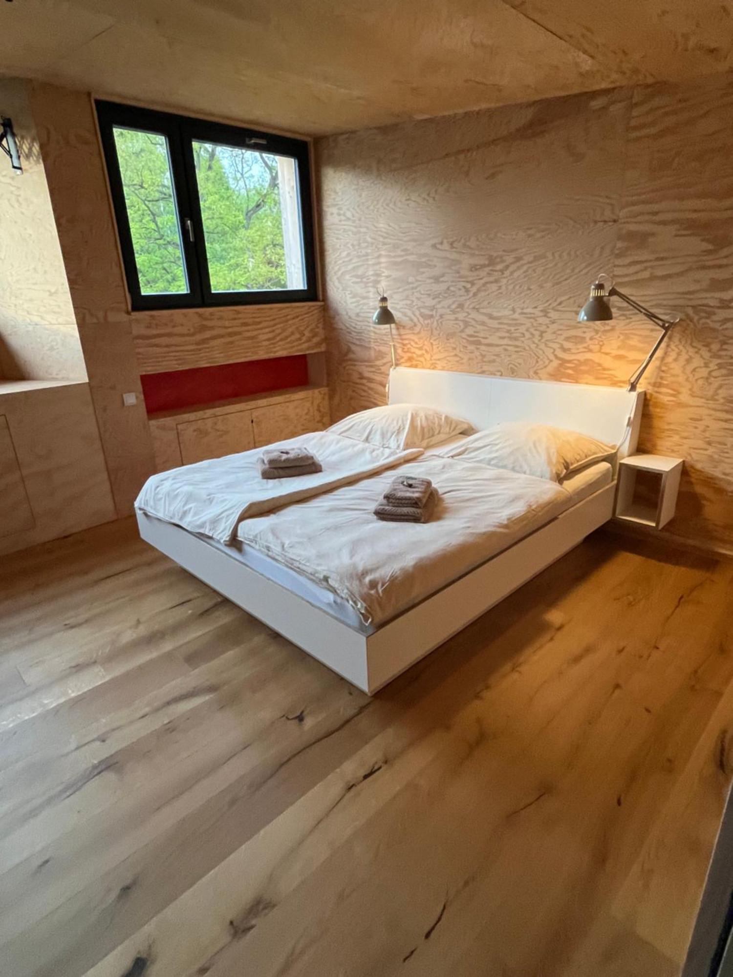 Grosse Wohnung Mit Loggia Templin Εξωτερικό φωτογραφία